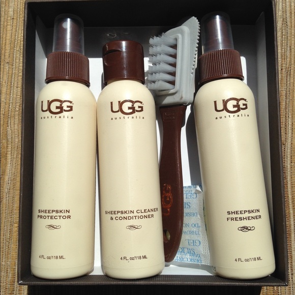 UGG Shoes - Ugg Sheepskin care kit